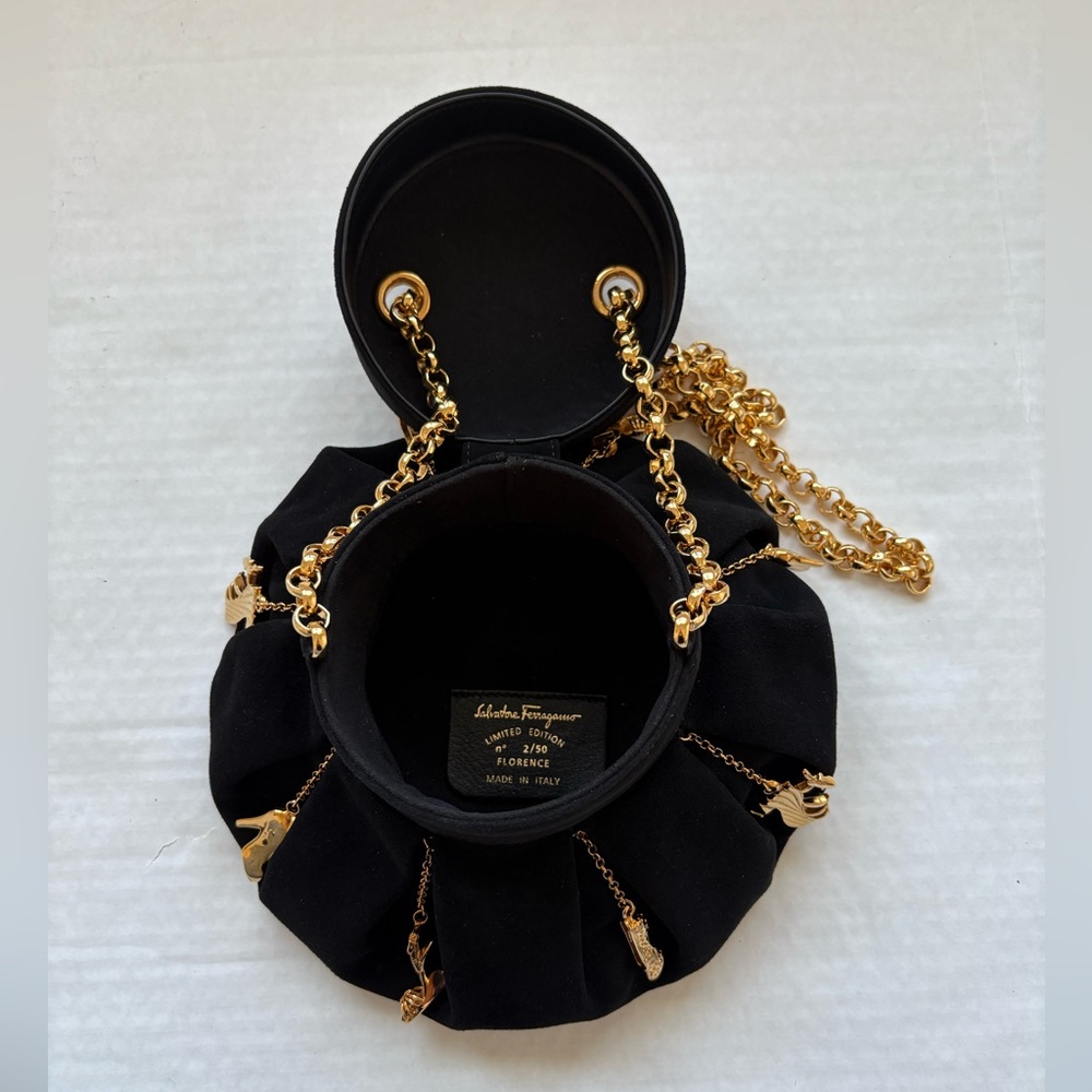 Vintage Salvatore Ferragamo Black Suede Bucket Bag Shoe Charm Limited Edition - Picture 10 of 16
